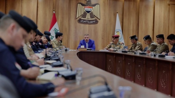 وزير الداخلية في كربلاء: استنفار أمني وبحث "الخطط الاستباقية" لتأمين المحافظة